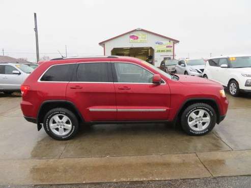 2011 Jeep Grand Cherokee... 4WD... 190,000 Miles... $8,500 **Call Us... for sale in Waterloo, MN