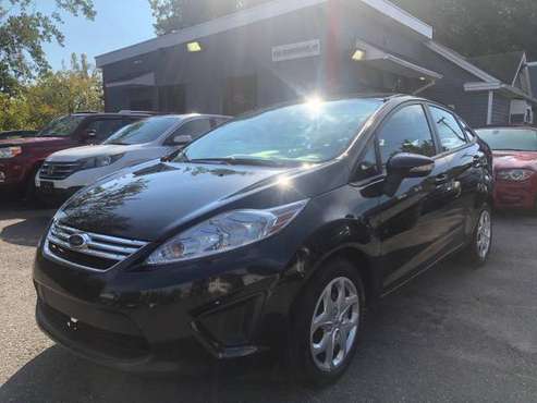 2013 Ford Fiesta se - cars & trucks - by dealer - vehicle automotive... for sale in Agawam, MA