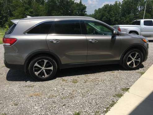 2016 Kia Sorento EX - cars & trucks - by owner - vehicle automotive... for sale in Vinemont, AL