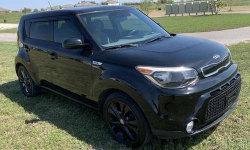 2015 Kia Soul SUV 101K miles VERY clean - cars & trucks - by owner -... for sale in Kyle, TX