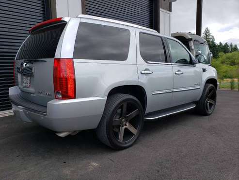2012 Cadillac Escalade AWD - ONLY 26k Miles!!!!! for sale in Portland, WA