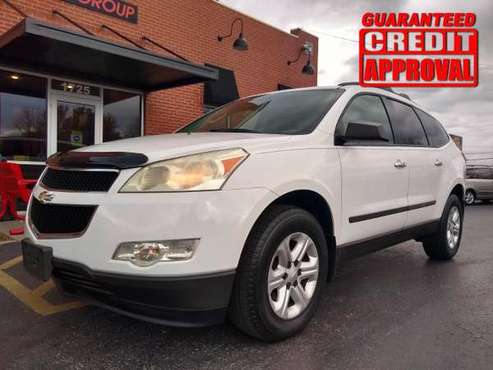 2009 Chevrolet Traverse FWD 4dr LS **3RD ROW SEATING, WE FINANCE!**... for sale in Springfield, MO