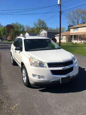 2011 Chevy Traverse LS FWD for sale in Syracuse, NY