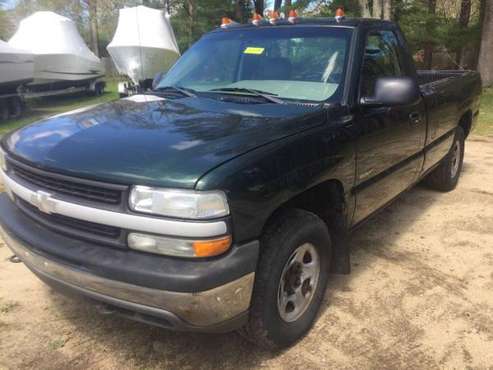 02 Chevy Silverado 1500 4x4 long bed low miles V8 very clean runs for sale in Hanover, MA