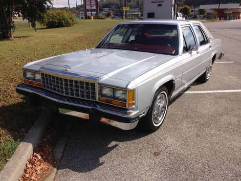 1986 Ford Crown Victoria LX for sale in Knoxville, TN