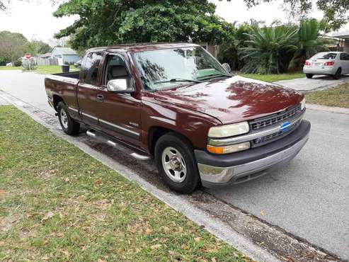 2001 Chevy Silverado - cars & trucks - by owner - vehicle automotive... for sale in SAINT PETERSBURG, FL