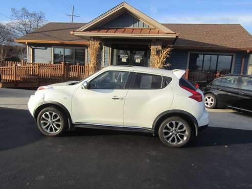 2011 Nissan Juke SL AWD - cars & trucks - by dealer - vehicle... for sale in Hamilton, OH