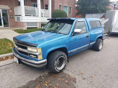 1992 Chevy 1500 2-wheel drive manual transmission for sale in Kenosha, WI