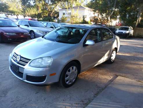 2009 VOLKSWAGEN JETTA - cars & trucks - by dealer - vehicle... for sale in Tallahassee, FL