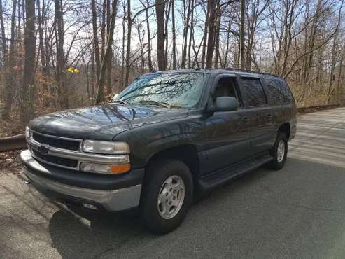 2004 Chevy Suburban 4x4 - cars & trucks - by owner - vehicle... for sale in Staten Island, NJ
