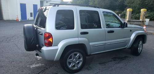 JEEP LIBERTY LIMITED 2004 for sale in Danbury, NY