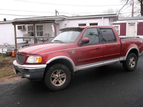 2002 Ford F150 Lariet 4 Door Super Crew FX, Moonroof - Nice... for sale in Worcester, MA