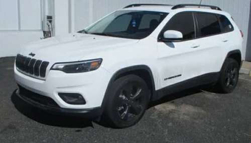 2019 JEEP CHEROKEE LATITUDE PLUS - cars & trucks - by dealer -... for sale in Corrales, NM
