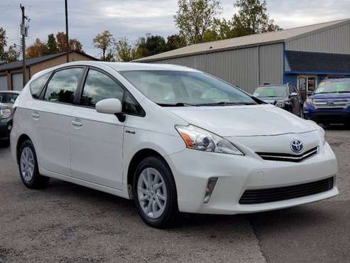2014 Toyota Prius V, One Owner, Spacious, Great MPG, No Accidents for sale in Lapeer, MI