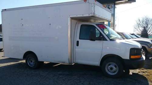 2012 Chevrolet Express 3500 Cutaway Van - cars & trucks - by dealer... for sale in milwaukee, WI