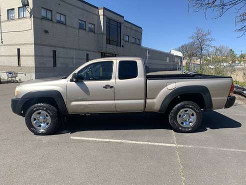 2005 TOYOTA TACOMA EXTENDED CAB (4X4 4CYLINDER) - - by for sale in Shelton, CT
