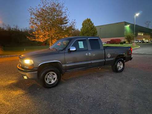 02 CHEVY 1500 5.3L Motor Automatic 4x4 Extended Cab Z71 Pick Up... for sale in New Egypt, NJ
