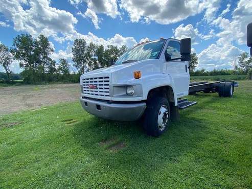 2005 GMC C5500 Cab & Chassis ***AUTOMATIC TRANS*** - cars & trucks -... for sale in Swartz Creek,MI, IN