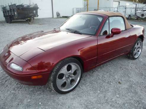 97 MAZDA MIATA CONVERTIBLE - cars & trucks - by dealer - vehicle... for sale in Wilmington, NC
