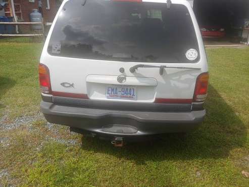 Mercury Mountaineer 4X4 - cars & trucks - by owner - vehicle... for sale in Gibsonville, NC