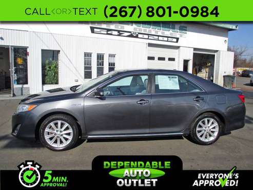 2012 Toyota Camry Hybrid 4dr Sdn XLE (Natl) - cars & trucks - by... for sale in Fairless Hills, PA