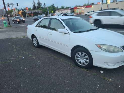 2007 Toyoda Camry se runs excellent for sale in Portland, OR
