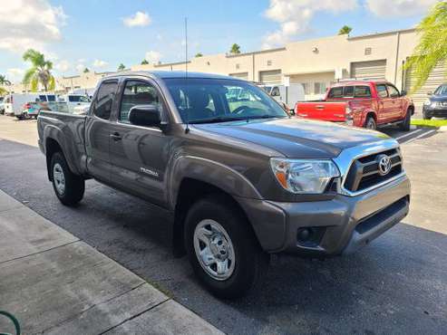2012 TOYOTA TACOMA XTRA-CAB NITIDA LOW MILES PRE RUNNER V6 - cars & for sale in Miami, FL