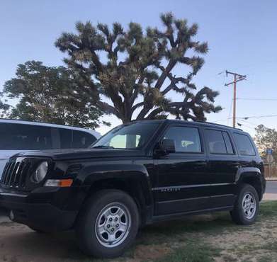 MANUAL transmission Jeep Patriot 43k miles, clean title, working for sale in YUCCA VALLEY, CA