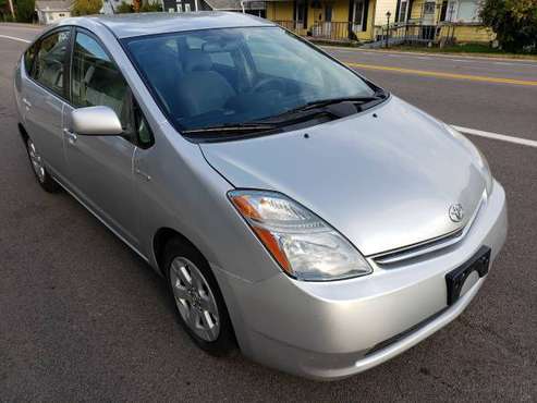 2006 Silver Toyota Prius LOW MILES! Loaded! Back-up Camera - cars &... for sale in Sidney, OH