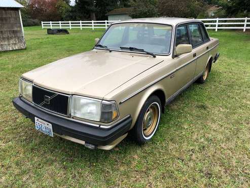Gold 1986 Volvo 240 DL- Killer Stero System,Racing Suspension for sale in Port Angeles, WA