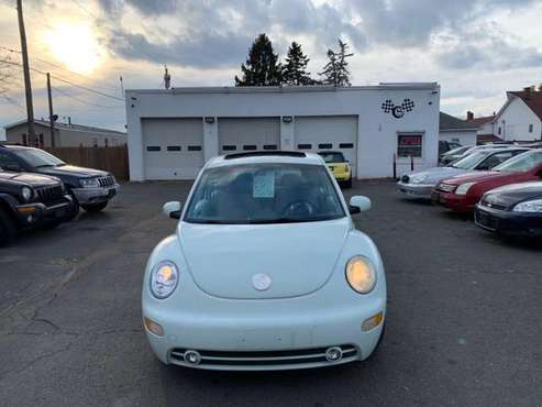 2002 Volkswagen New Beetle 2dr Cpe GLS Auto - cars & trucks - by... for sale in East Windsor, MA