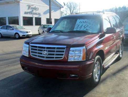2002 Cadillac Escalade 4dr maroon REDUCED - - by for sale in Louisville, KY
