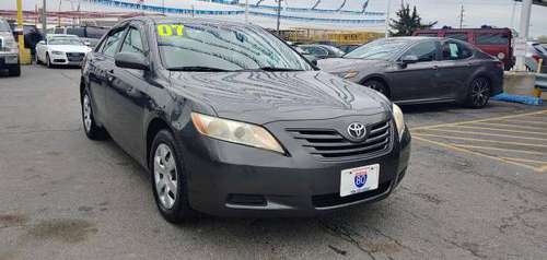 2007 Toyota Camry LE 4dr Sedan (2 4L I4 5A) - - by for sale in Hazel Crest, IL