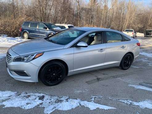 2016 Hyundai Sonata - - by dealer - vehicle automotive for sale in Suamico, WI