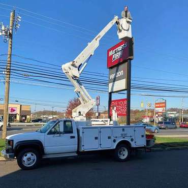 2000 Chevy HD3500 Bucket Truck - cars & trucks - by owner - vehicle... for sale in Riverton, NJ