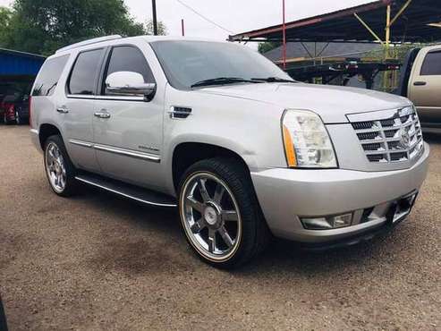 2010 Cadillac Escalade - - by dealer - vehicle for sale in McAllen, TX