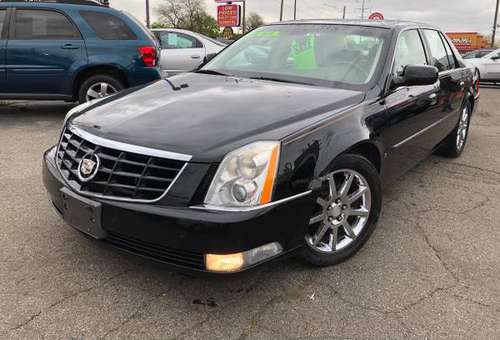 Cadillac DTS Performance SUPER CLEAN - - by dealer for sale in Detroit, MI