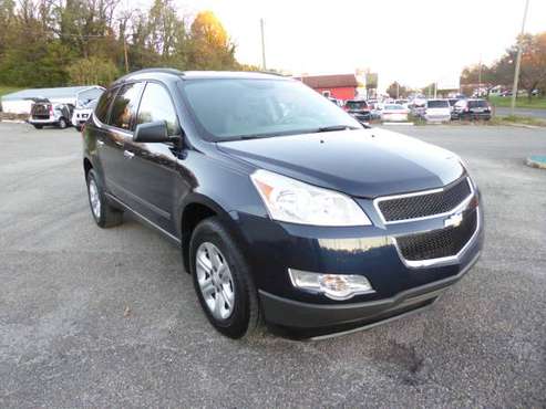 2012 Chevrolet Traverse LS RUNS LIKE A CHAMP CLEAN TITLE 90DAYS for sale in Roanoke, VA