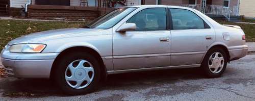 1998 Toyota Camry LE V6 - cars & trucks - by owner - vehicle... for sale in Indianapolis, IN