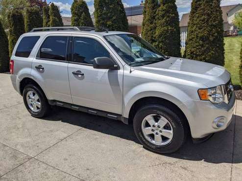 2009 Ford Escape XLT 4x4 41, 000 miles! for sale in Macomb, MI