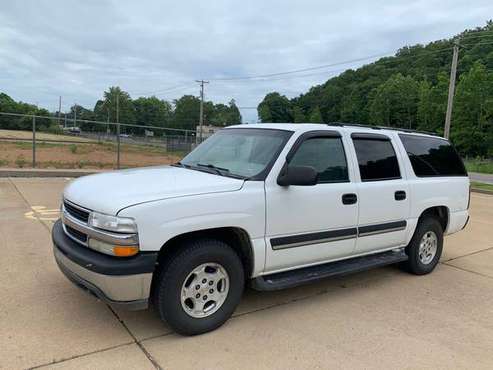 2004 Chevrolet Suburban - CLEAN TITLE *********Black Friday DEAL****... for sale in Imperial, MO