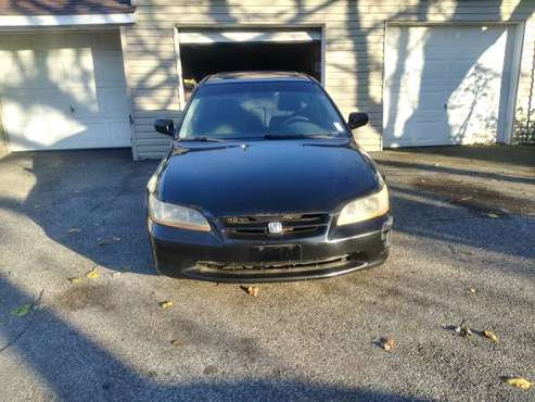 2000 Honda Accord EX 5-SPEED - cars & trucks - by owner - vehicle... for sale in Cleveland, OH