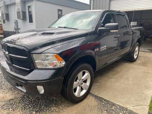 2015 Ram 1500 Crew Cab OutDoorsman 4x4 Only 122k Miles - cars & for sale in Wallace, NC
