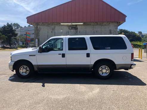 2005 Ford Excursion XLT Power Stroke V8 Turbo Diesel with Low Miles for sale in Lincoln City, OR