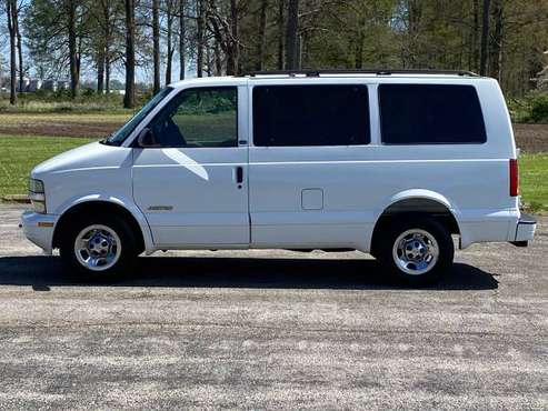 2002 Chevrolet Astro Van only 119, 000 miles No Rust! 7950 - cars & for sale in Chesterfield Indiana, IN