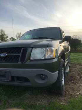 2001 Ford Explorer for sale in Carbondale, IL