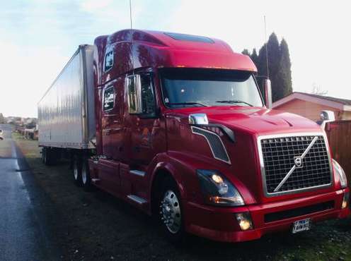 2006 Volvo 780 and 2004 reefer Great Dane - cars & trucks - by owner... for sale in McAllen, TX