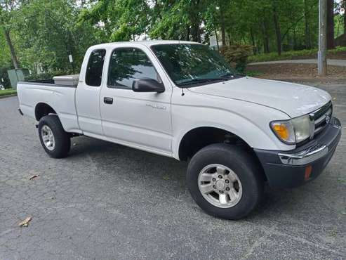 2000 Toyota Tacoma prerunner 4 CYLINDER auto - - by for sale in Lawrenceville, GA