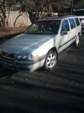 2000 volvo s70 xc awd se for sale in Moscow, WA
