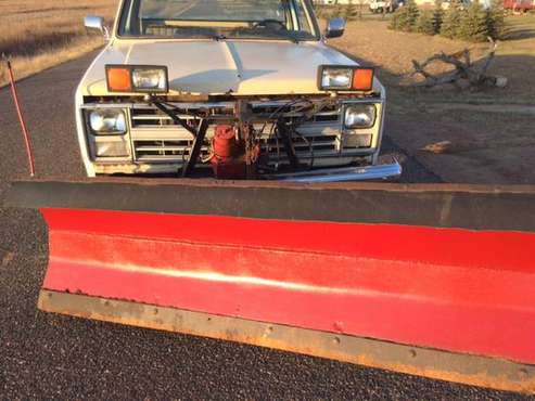 PLOW TRUCK for sale CHEVY silverado 1985 - cars & trucks - by owner... for sale in Chippewa Falls, WI